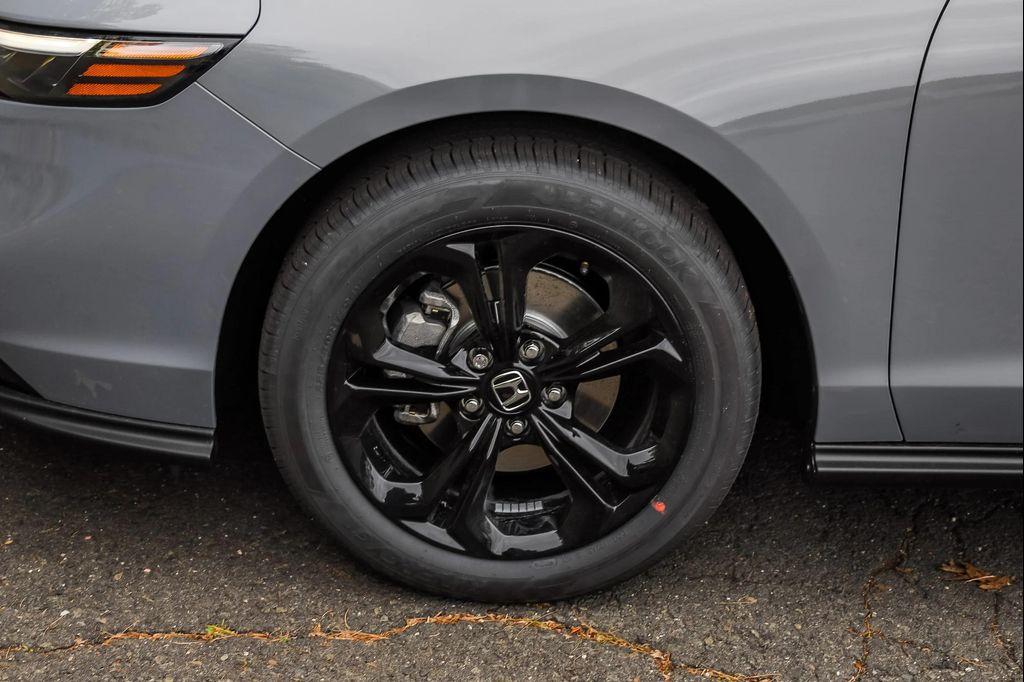 new 2025 Honda Accord car, priced at $30,915