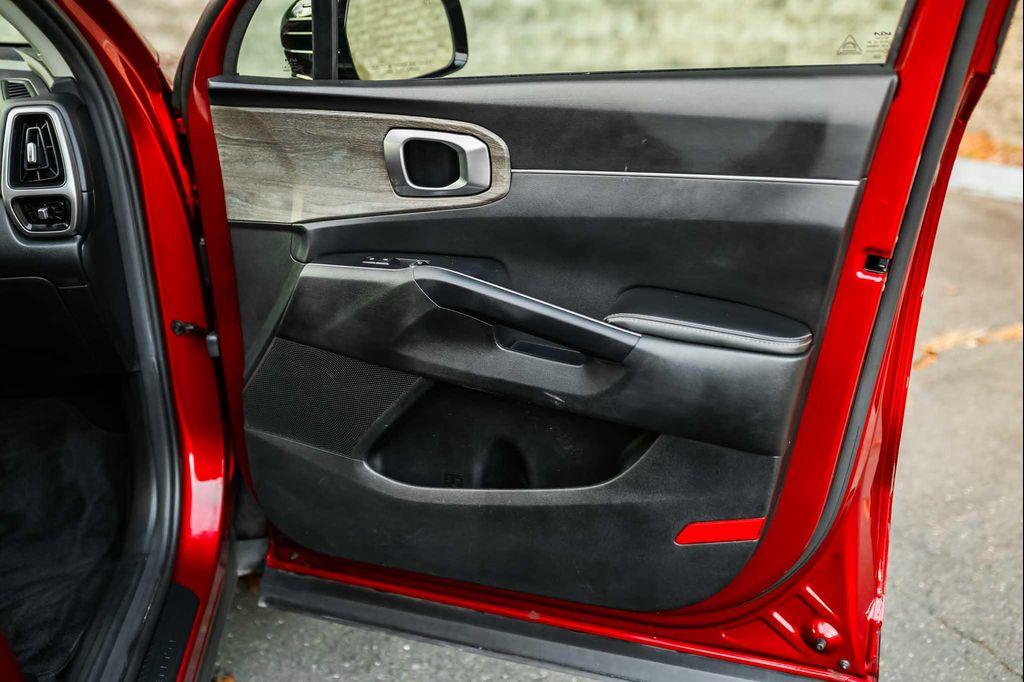 used 2022 Kia Sorento car, priced at $26,250