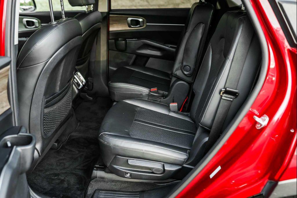 used 2022 Kia Sorento car, priced at $26,250