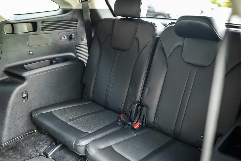 used 2022 Kia Sorento car, priced at $26,250