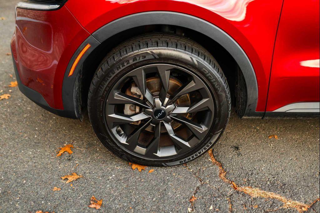 used 2022 Kia Sorento car, priced at $26,250