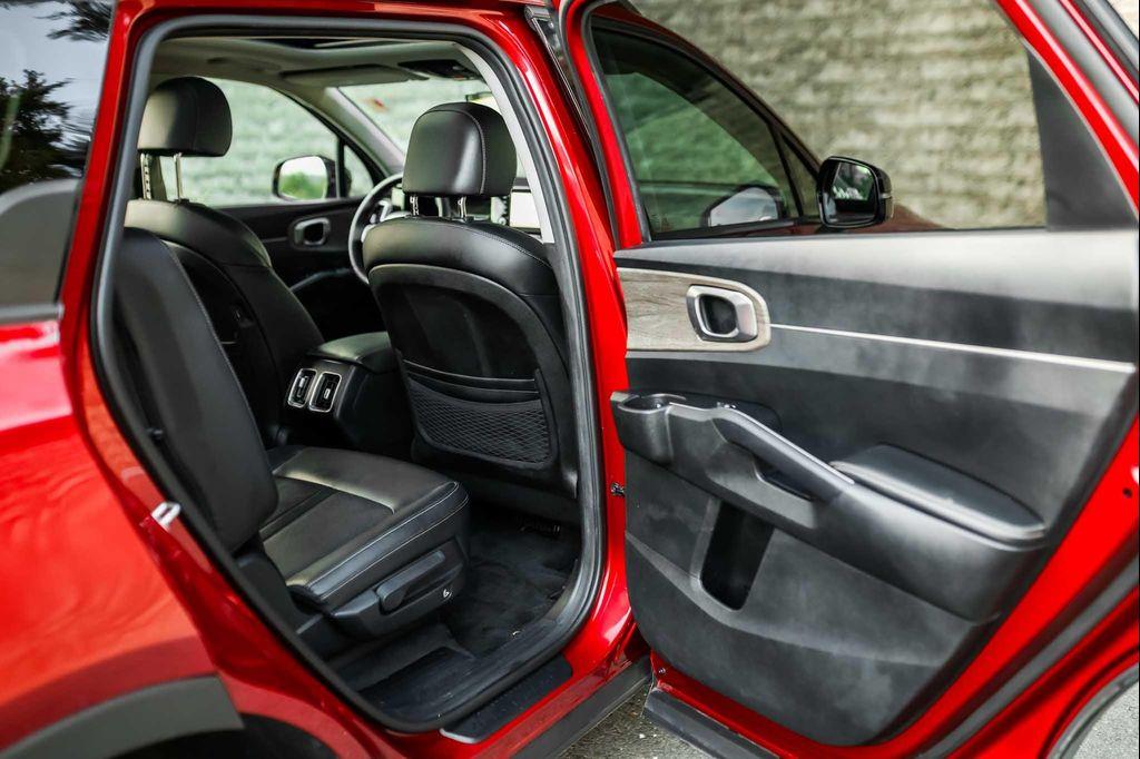 used 2022 Kia Sorento car, priced at $26,250