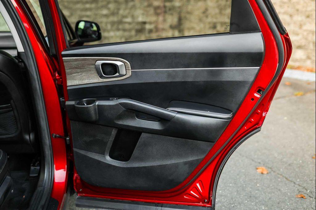 used 2022 Kia Sorento car, priced at $26,250