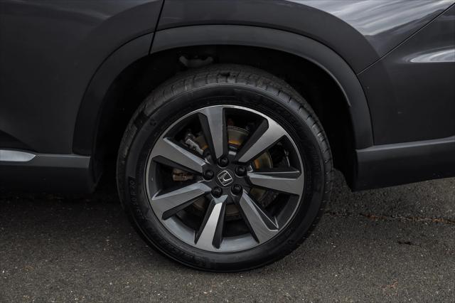used 2023 Honda Pilot car, priced at $42,900