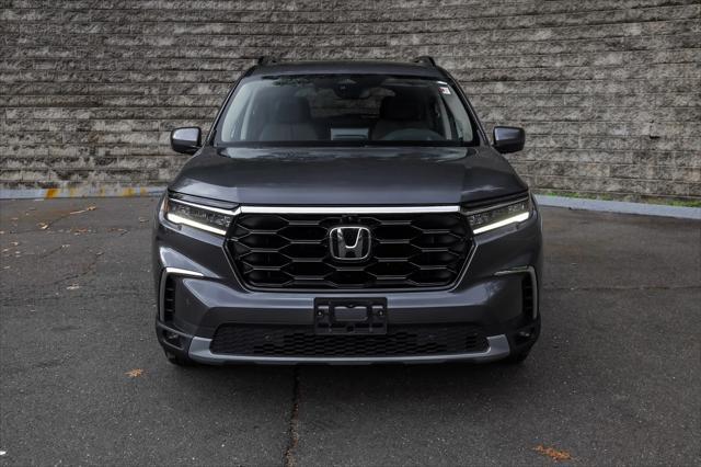 used 2023 Honda Pilot car, priced at $42,900