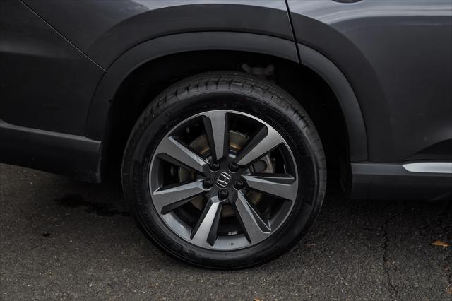 used 2023 Honda Pilot car, priced at $42,900