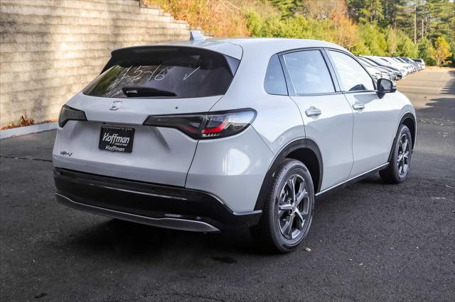 new 2025 Honda HR-V car, priced at $28,205