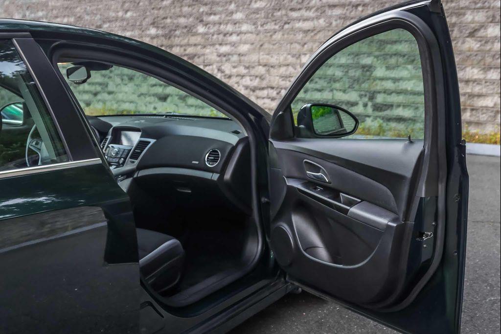 used 2014 Chevrolet Cruze car, priced at $6,900