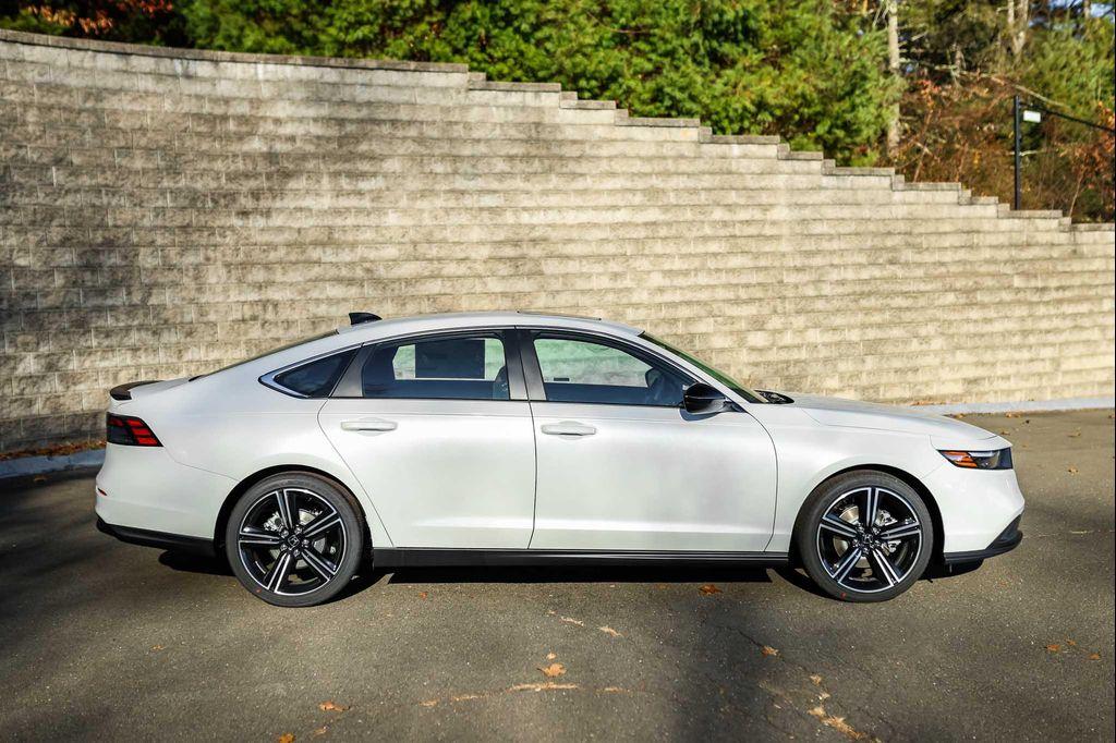 new 2025 Honda Accord Hybrid car, priced at $33,805