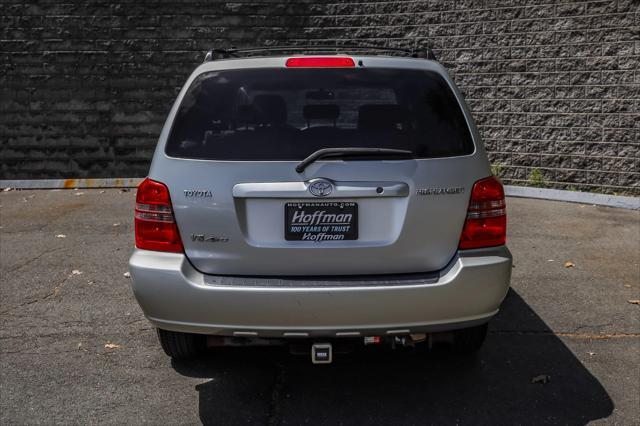 used 2003 Toyota Highlander car, priced at $6,500