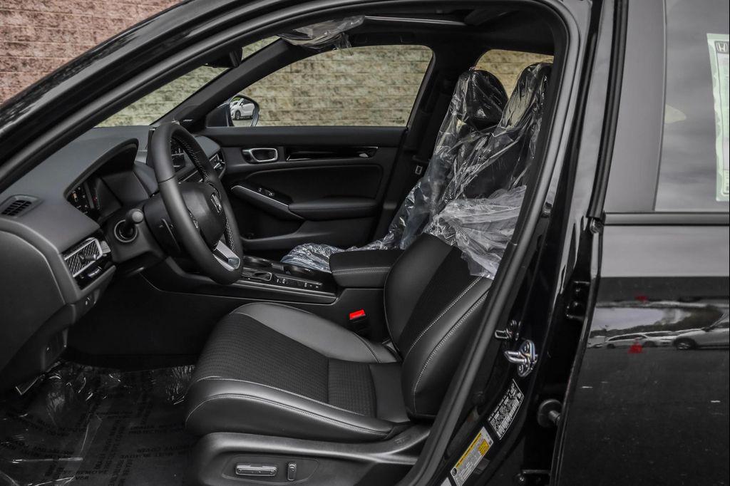 new 2025 Honda Civic Hybrid car, priced at $33,300