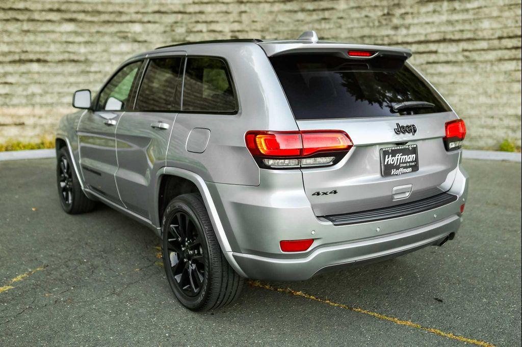 used 2021 Jeep Grand Cherokee car, priced at $25,900