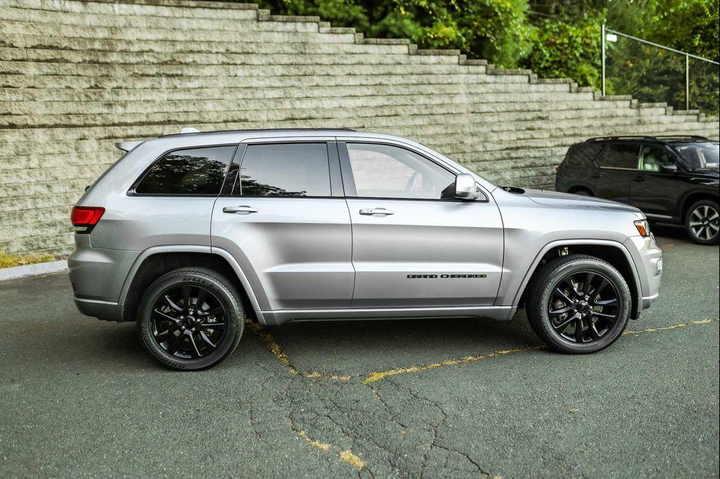 used 2021 Jeep Grand Cherokee car, priced at $25,900