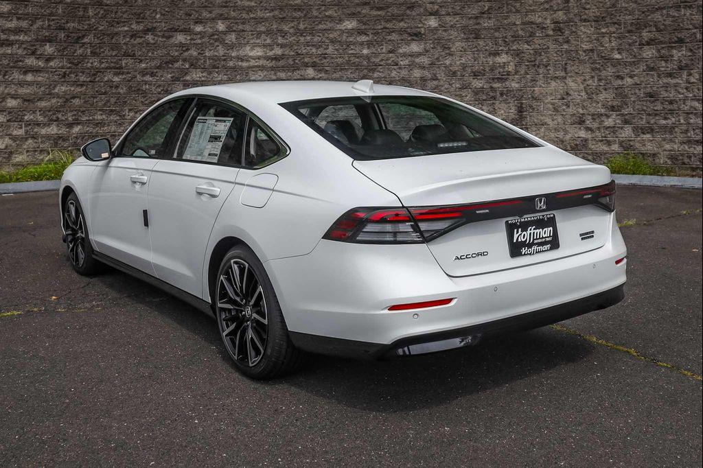 new 2025 Honda Accord Hybrid car, priced at $39,655