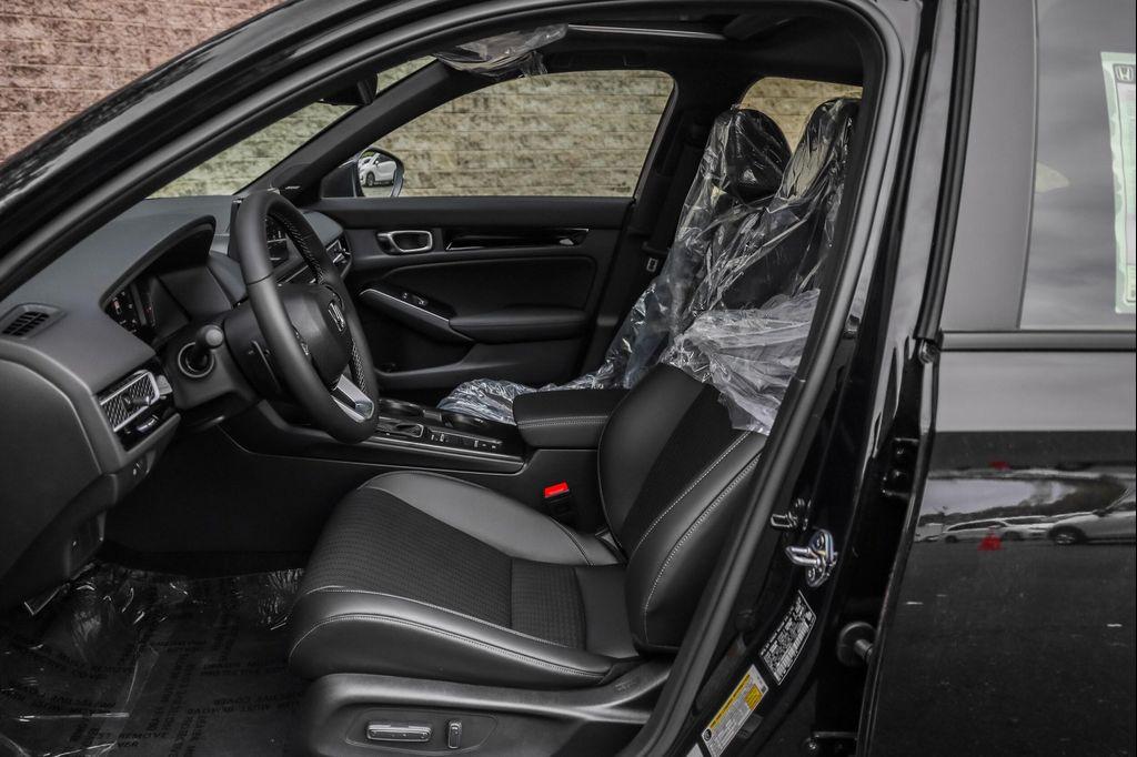 new 2025 Honda Civic Hybrid car, priced at $32,000