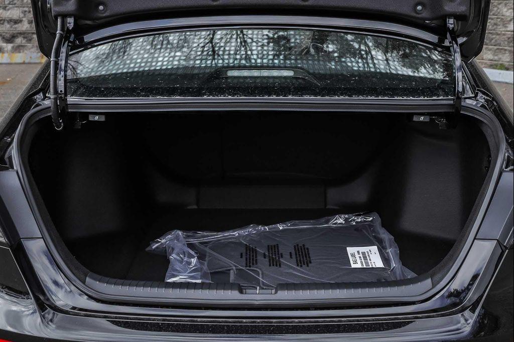 new 2025 Honda Accord Hybrid car, priced at $33,600