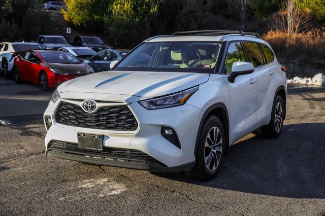 used 2020 Toyota Highlander car, priced at $30,500