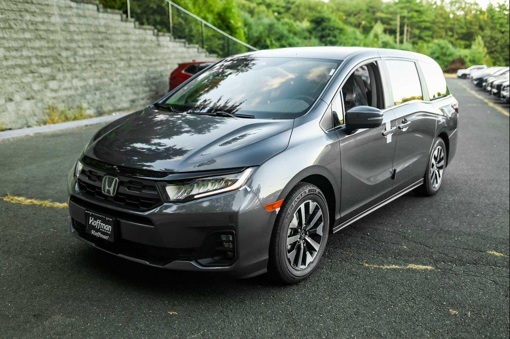 new 2026 Honda Odyssey car, priced at $44,245