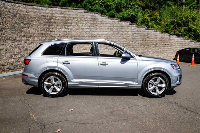 used 2024 Audi Q7 car, priced at $46,900