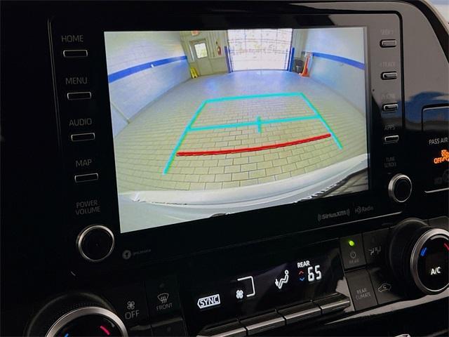 used 2021 Toyota Highlander car, priced at $24,000