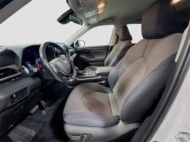 used 2021 Toyota Highlander car, priced at $24,000