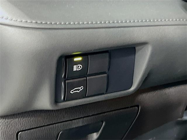 used 2021 Toyota Highlander car, priced at $24,000