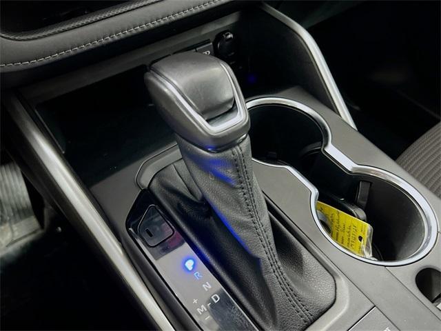 used 2021 Toyota Highlander car, priced at $24,000