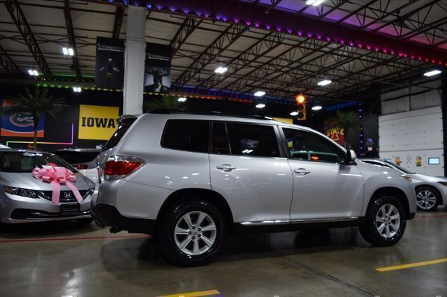 used 2013 Toyota Highlander car, priced at $24,985