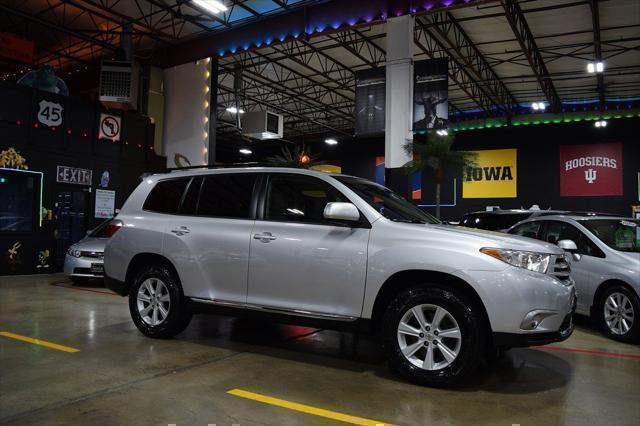 used 2013 Toyota Highlander car, priced at $24,985