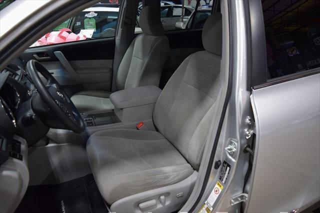 used 2013 Toyota Highlander car, priced at $24,985