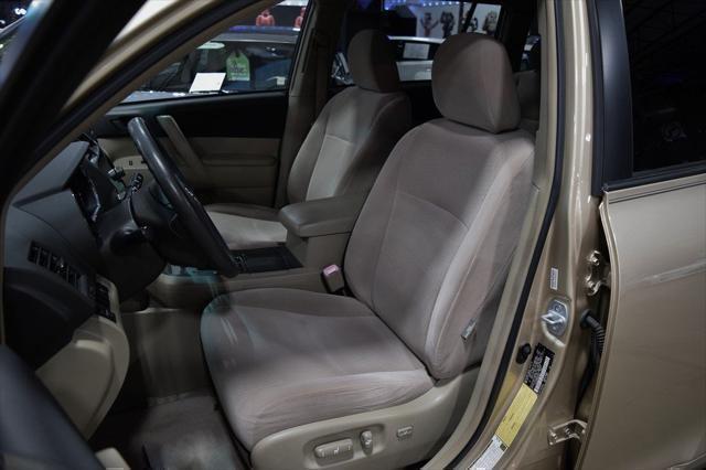 used 2008 Toyota Highlander car, priced at $18,985