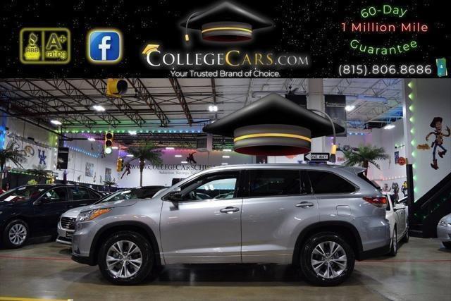 used 2015 Toyota Highlander car, priced at $26,985