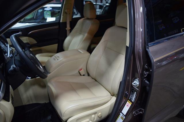 used 2017 Toyota Highlander car, priced at $30,985