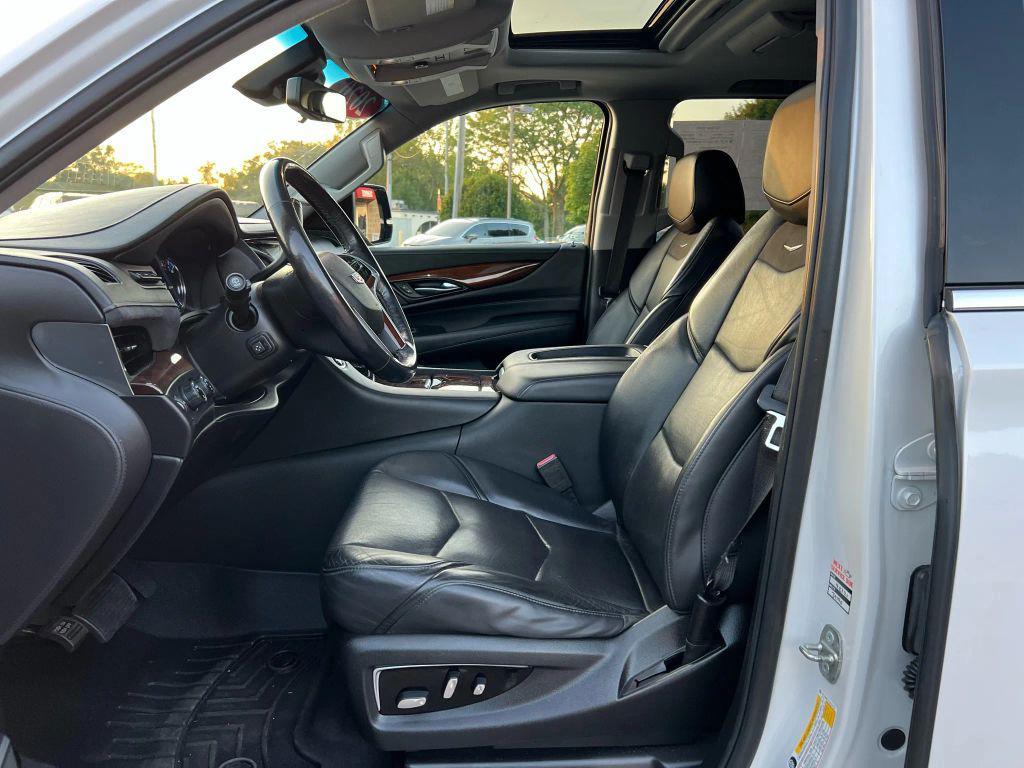 used 2020 Cadillac Escalade ESV car, priced at $28,975