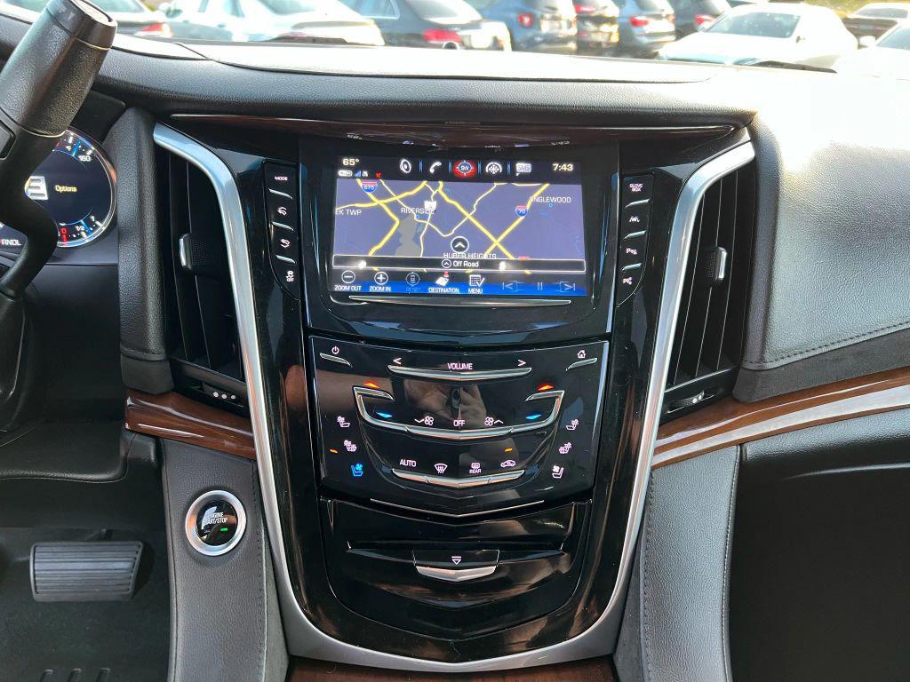 used 2020 Cadillac Escalade ESV car, priced at $28,975