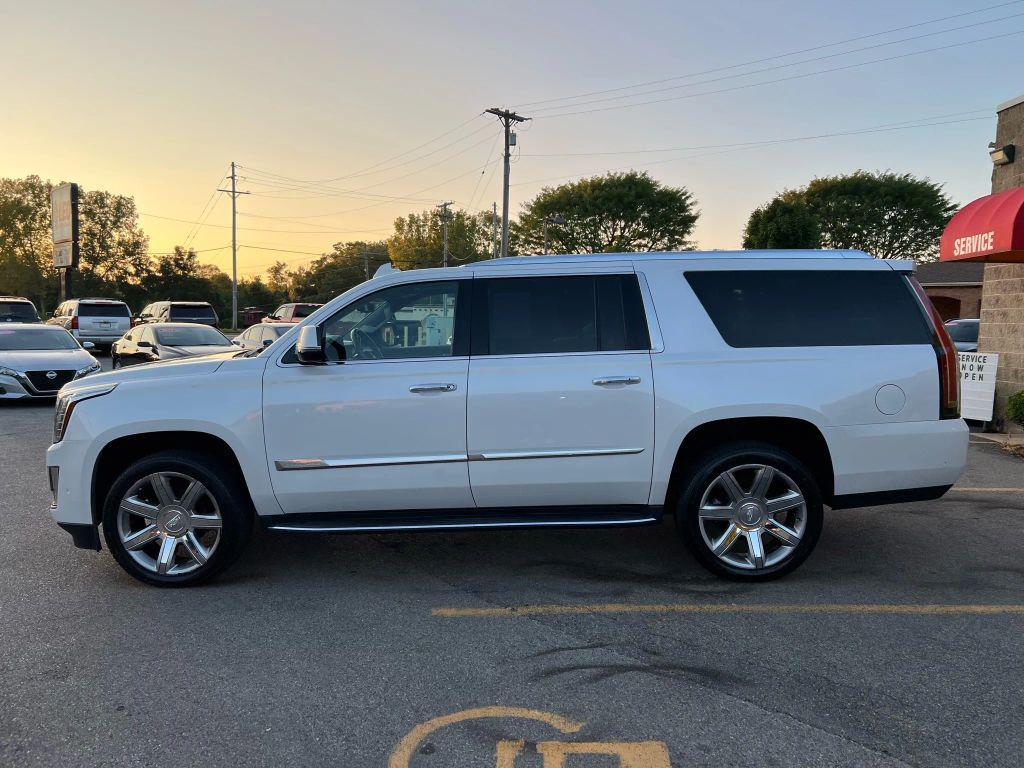 used 2020 Cadillac Escalade ESV car, priced at $28,975