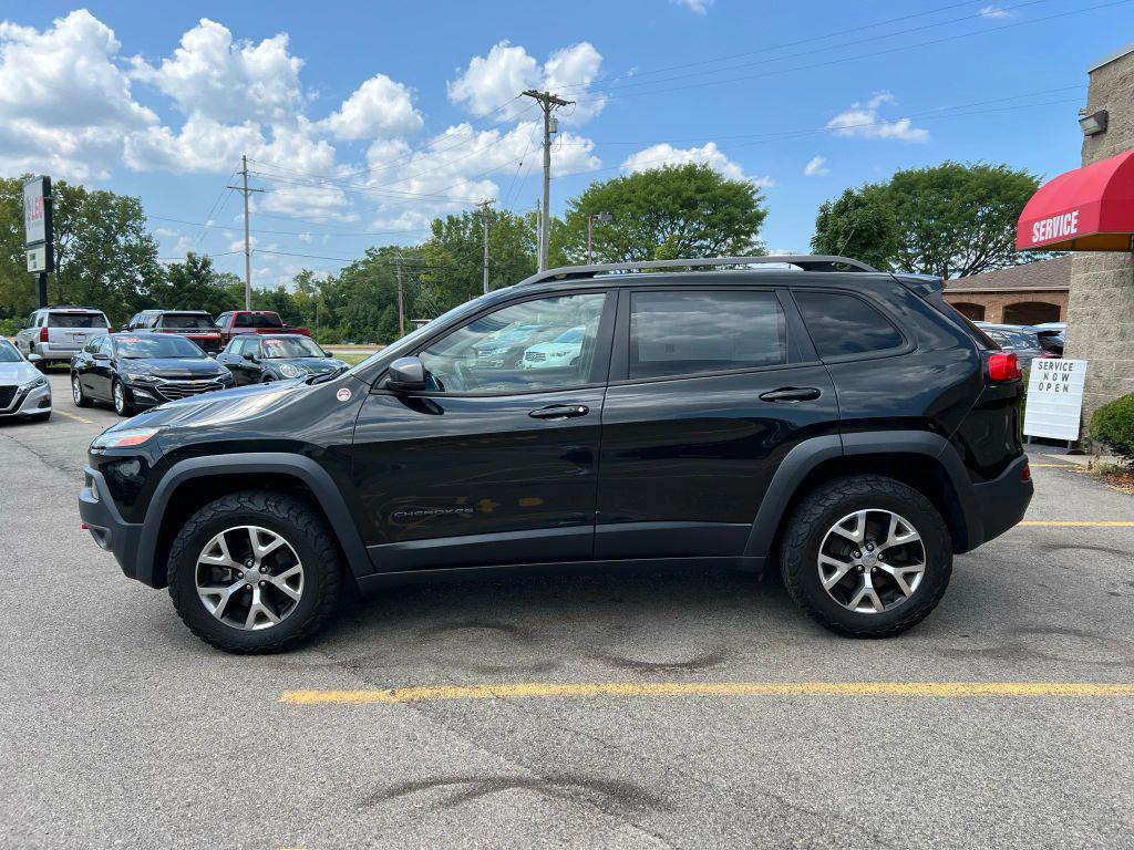 used 2015 Jeep Cherokee car, priced at $10,475