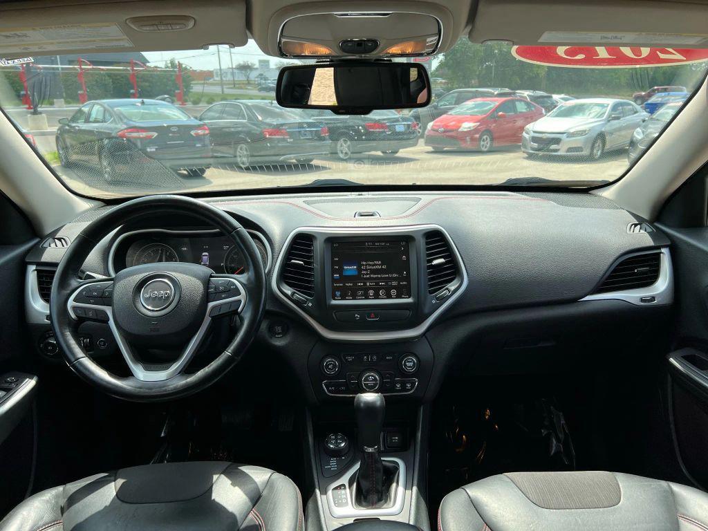 used 2015 Jeep Cherokee car, priced at $10,475