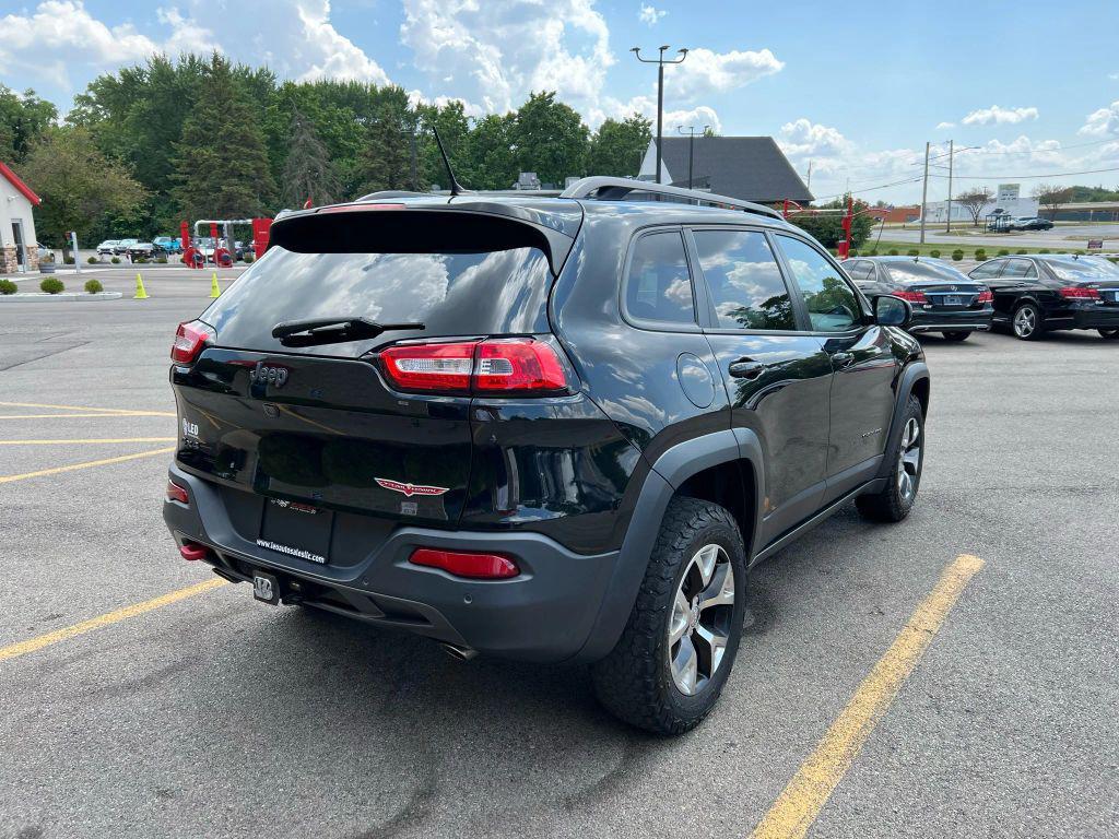 used 2015 Jeep Cherokee car, priced at $10,475