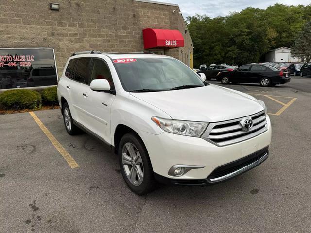 used 2012 Toyota Highlander car, priced at $11,495