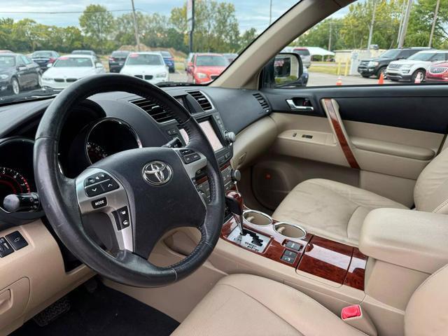 used 2012 Toyota Highlander car, priced at $11,495