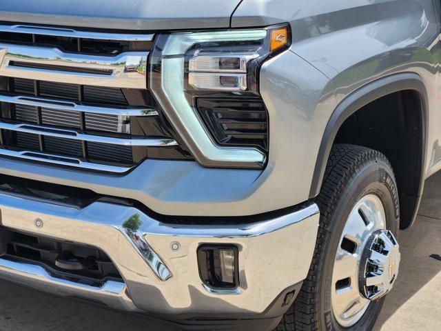 new 2025 Chevrolet Silverado 3500 car, priced at $77,219