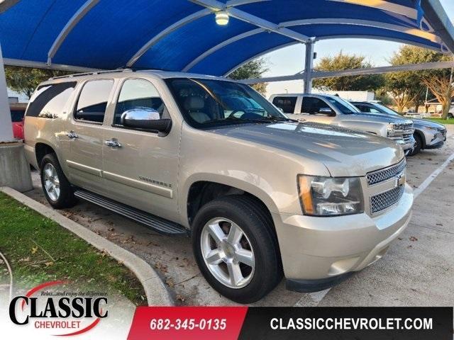 used 2008 Chevrolet Suburban car, priced at $13,000