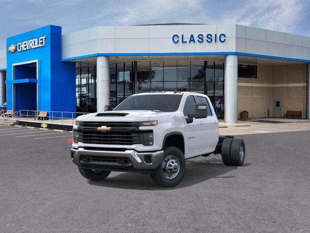 new 2025 Chevrolet Silverado 3500 car, priced at $76,272