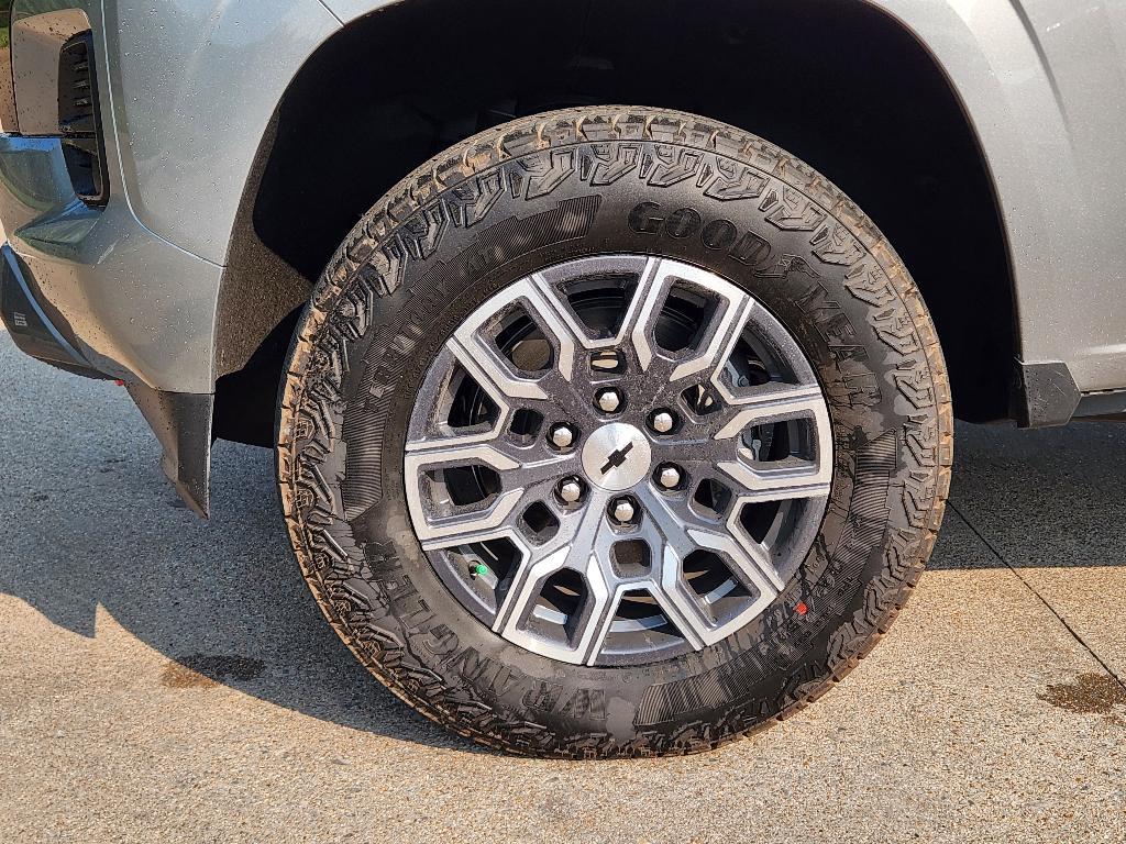new 2026 Chevrolet Colorado car, priced at $40,035