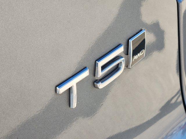 used 2019 Volvo XC40 car, priced at $17,450
