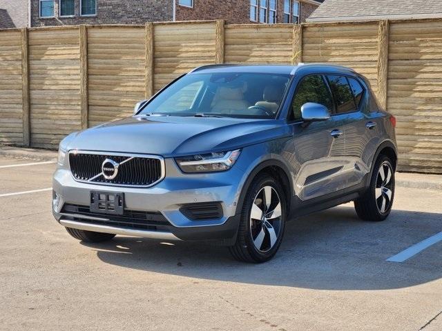 used 2019 Volvo XC40 car, priced at $17,450