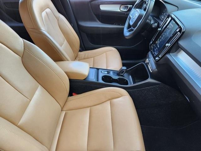 used 2019 Volvo XC40 car, priced at $17,450