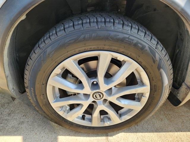 used 2020 Nissan Rogue Sport car, priced at $20,000