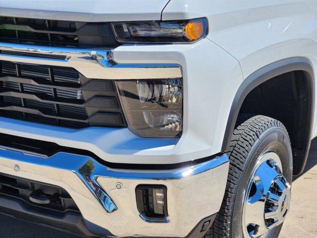 new 2025 Chevrolet Silverado 3500 car, priced at $72,120